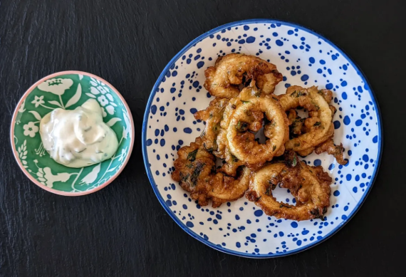 Recept: Vyprážané kalmáre – calamares fritos - Jamon.sk