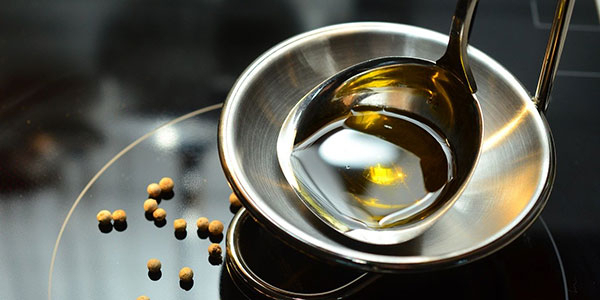 Panenský olivový olej a varenie